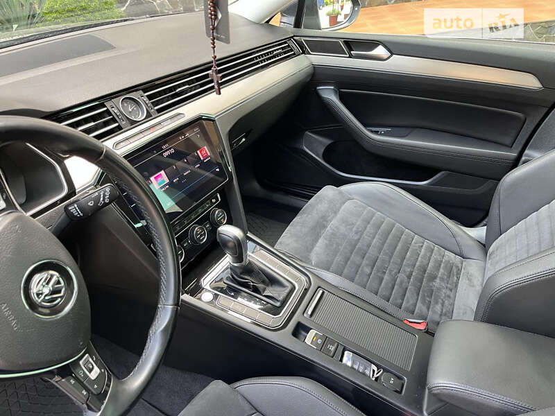 Универсал Volkswagen Passat 2018 в Мукачево
