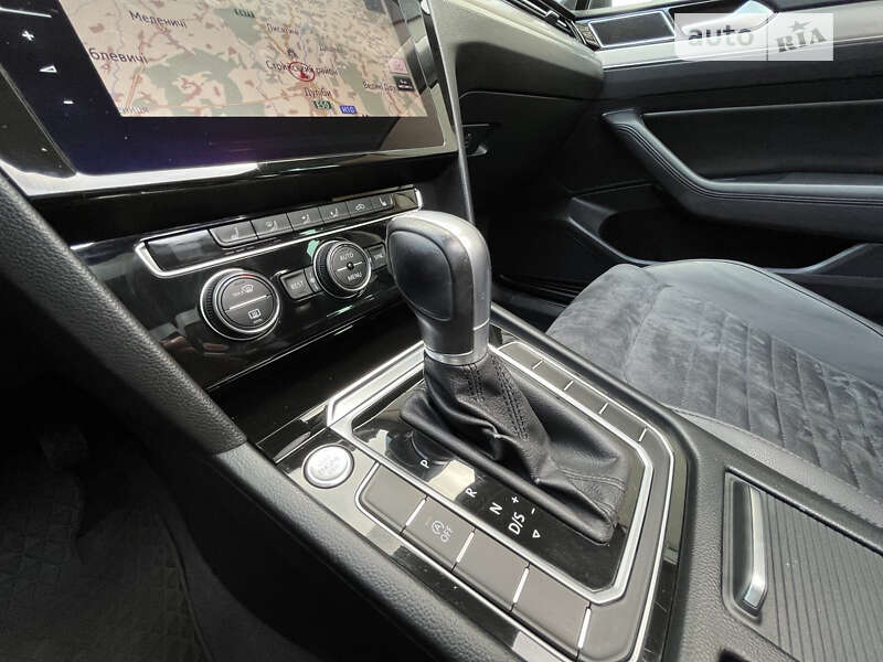 Универсал Volkswagen Passat 2018 в Мукачево