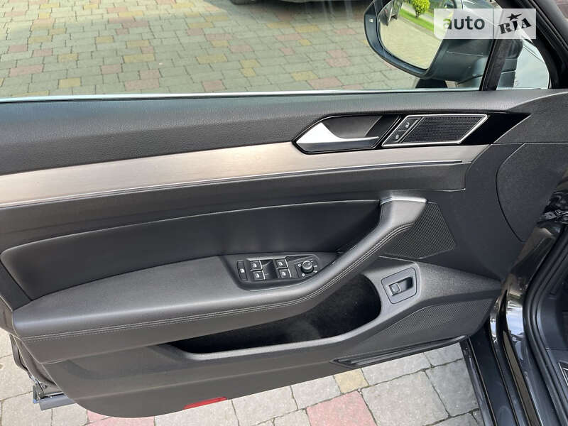 Универсал Volkswagen Passat 2018 в Мукачево