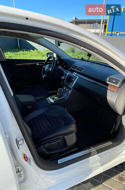 Седан Volkswagen Passat 2012 в 