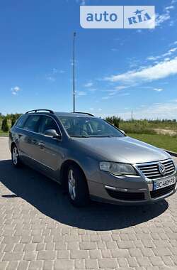 Универсал Volkswagen Passat 2006 в Городке