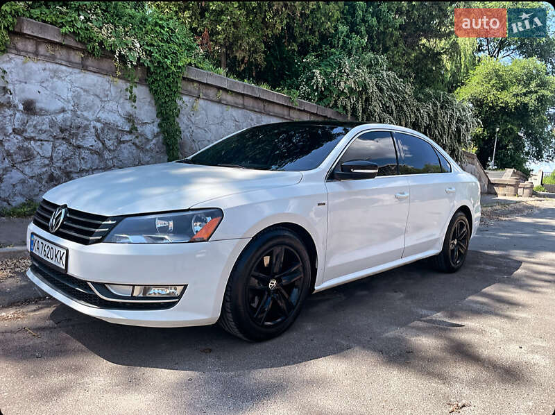 Седан Volkswagen Passat 2014 в Киеве