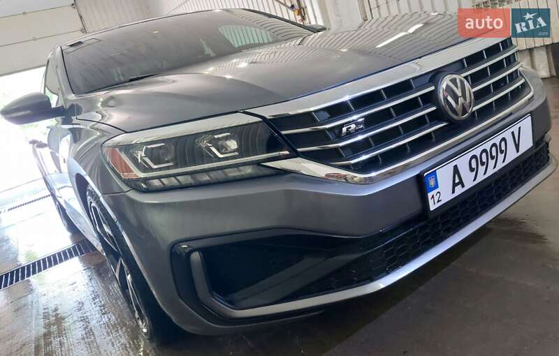 Седан Volkswagen Passat 2020 в Устиновке