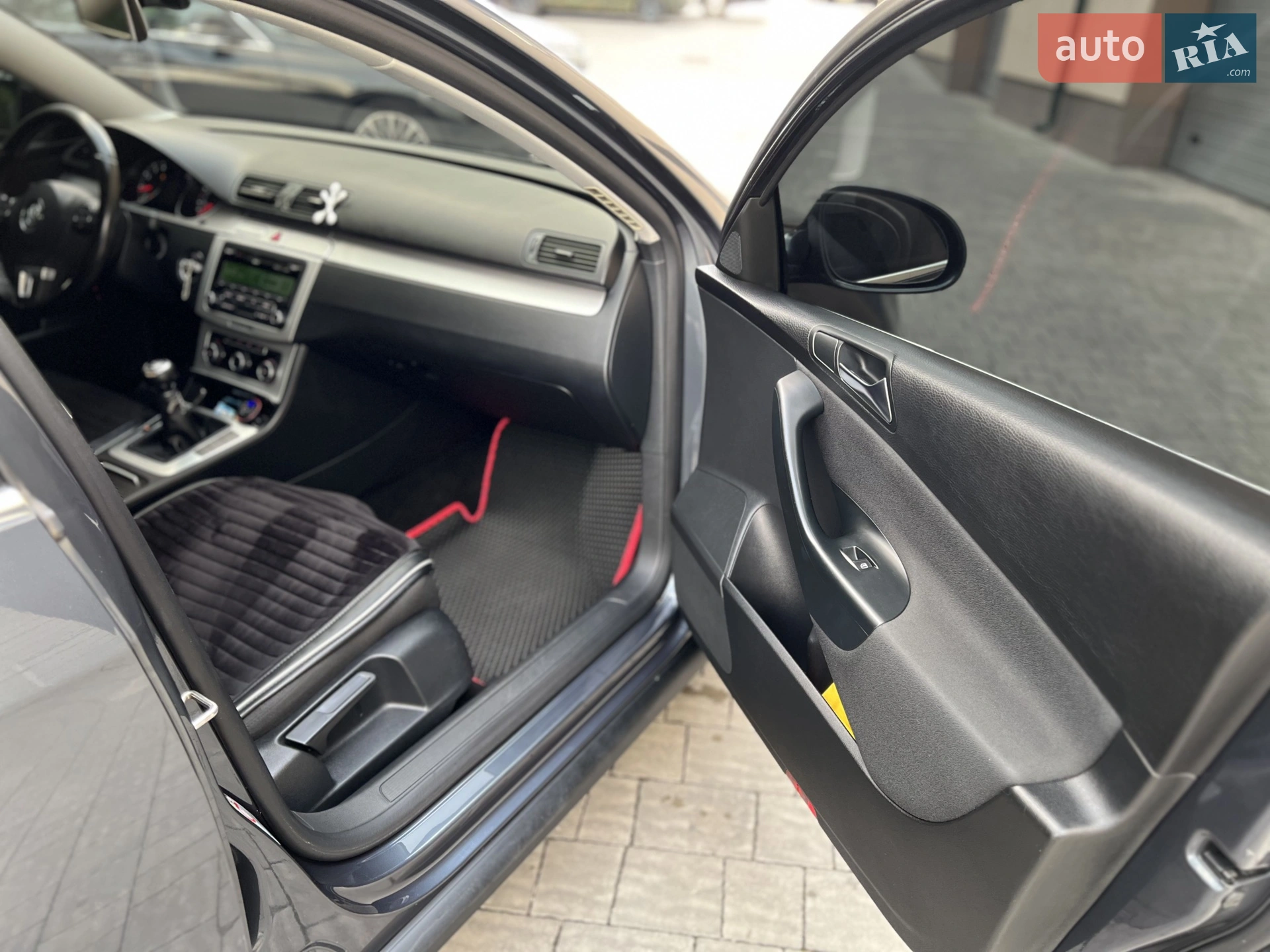 2010 Volkswagen Passat - мініатюра 40