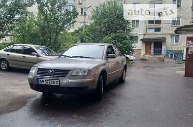 Седан Volkswagen Passat 2002 в Вінниці