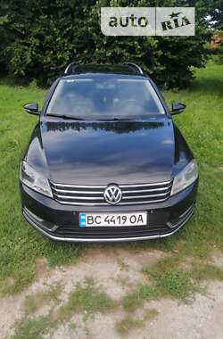 Універсал Volkswagen Passat 2010 в Львові