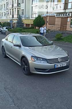 Седан Volkswagen Passat 2014 в Рівному