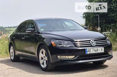 Седан Volkswagen Passat 2014 в Львові