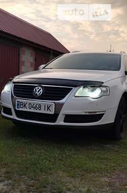 Универсал Volkswagen Passat 2009 в Владимирце