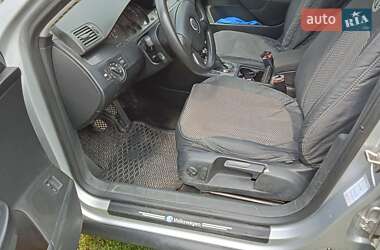 Універсал Volkswagen Passat 2006 в 