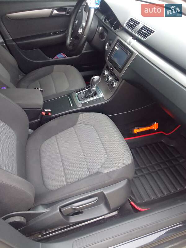 Универсал Volkswagen Passat 2012 в Львове фото 10 Универсал Volkswagen Passat 2012 в Львове