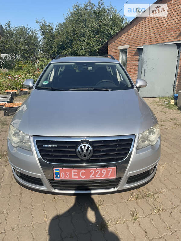 Универсал Volkswagen Passat 2009 в Полтаве