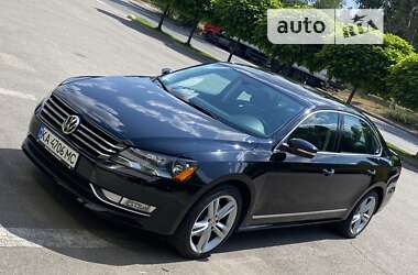 Седан Volkswagen Passat 2013 в Днепре