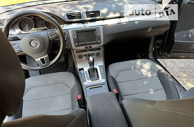 Универсал Volkswagen Passat 2014 в Киеве