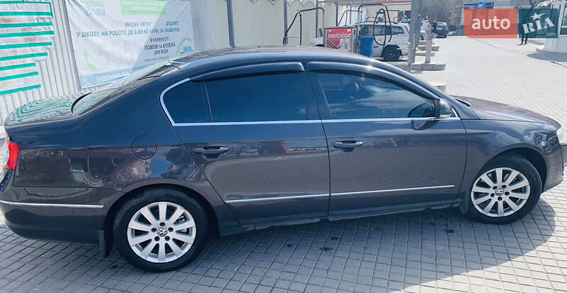 Седан Volkswagen Passat 2005 в Кропивницком фото 11 Седан Volkswagen Passat 2005 в Кропивницком