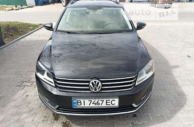 Універсал Volkswagen Passat 2011 в Гадячі