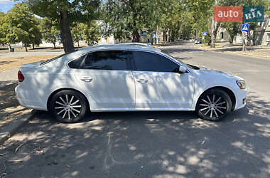 Седан Volkswagen Passat 2012 в Миколаєві