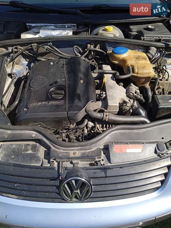 Седан Volkswagen Passat 1999 в Дубно