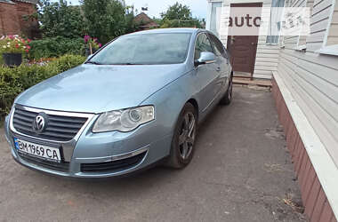 Седан Volkswagen Passat 2006 в Ромнах