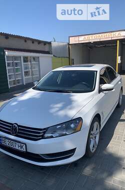 Седан Volkswagen Passat 2014 в Николаеве