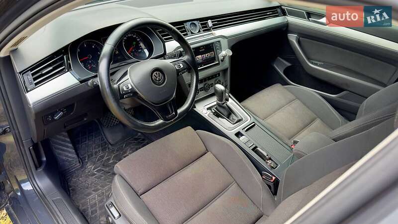 Универсал Volkswagen Passat 2015 в Украинке