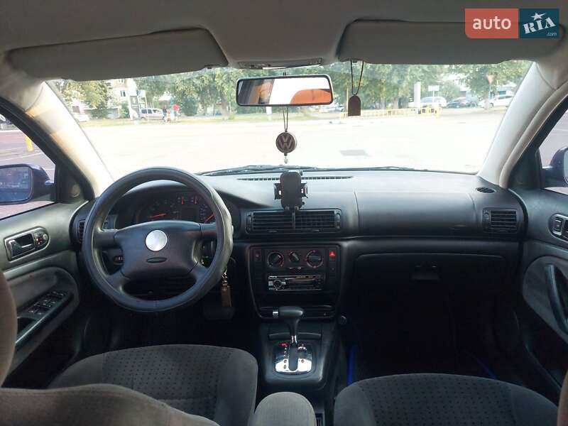 Седан Volkswagen Passat 1998 в Броварах