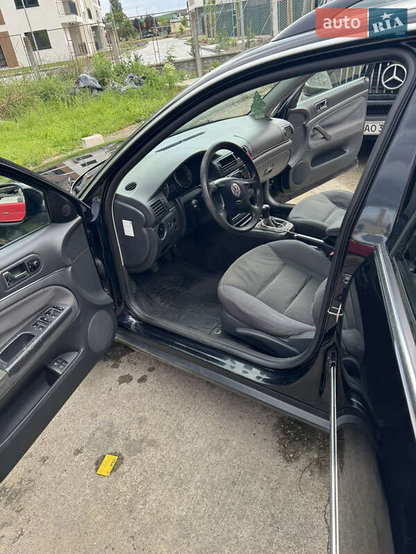 Универсал Volkswagen Passat 2004 в Солотвине