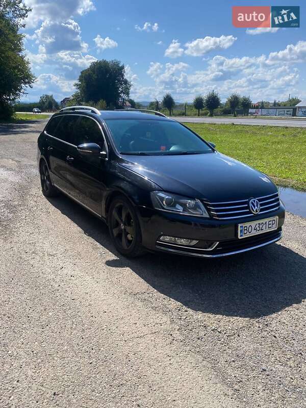 Универсал Volkswagen Passat 2012 в Стрые