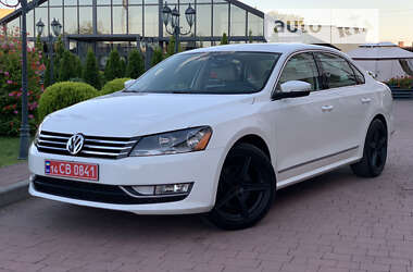 Седан Volkswagen Passat 2013 в Стрые