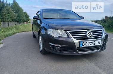 Седан Volkswagen Passat 2007 в Новояворовске