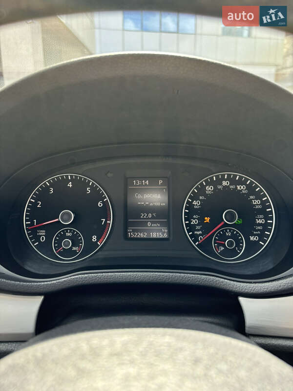 Седан Volkswagen Passat 2013 в Киеве