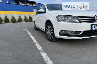 Седан Volkswagen Passat 2013 в Хмільнику