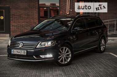 Універсал Volkswagen Passat 2011 в Полтаві