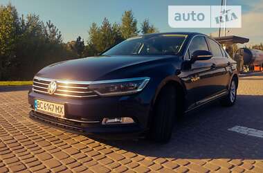 Седан Volkswagen Passat 2017 в Миколаєві