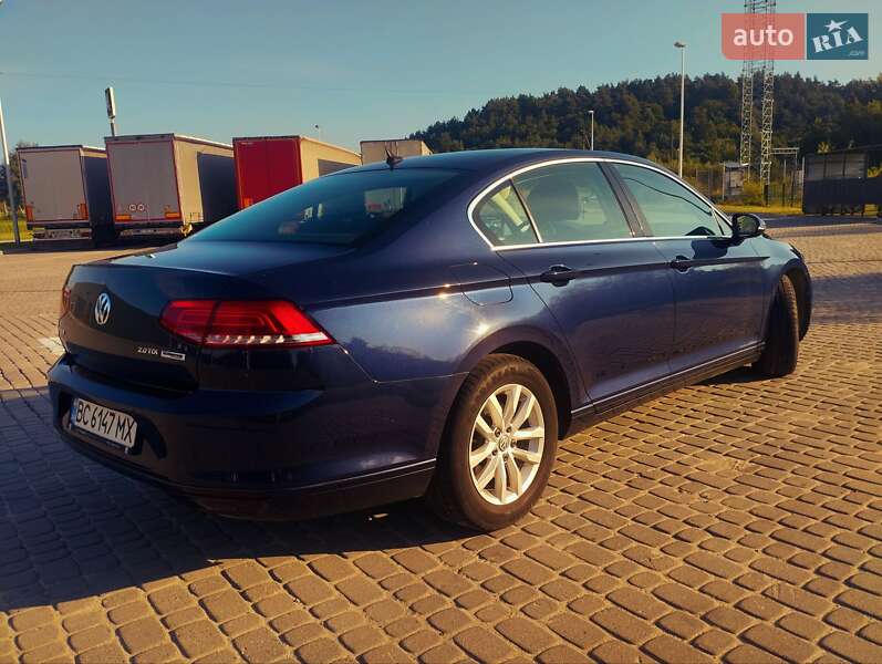 Седан Volkswagen Passat 2017 в Миколаєві
