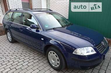 Універсал Volkswagen Passat 2003 в Житомирі