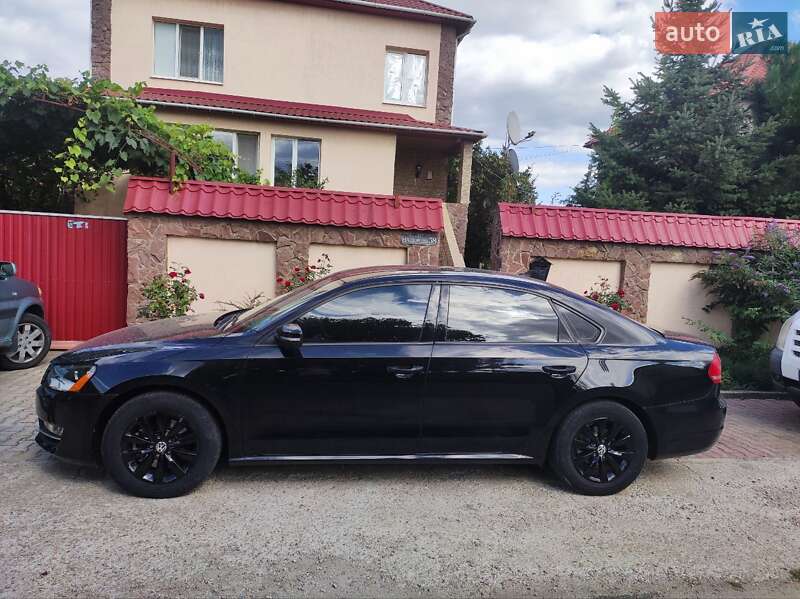 Седан Volkswagen Passat 2014 в Одессе