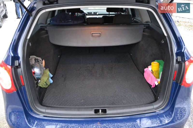 Универсал Volkswagen Passat 2007 в Ровно