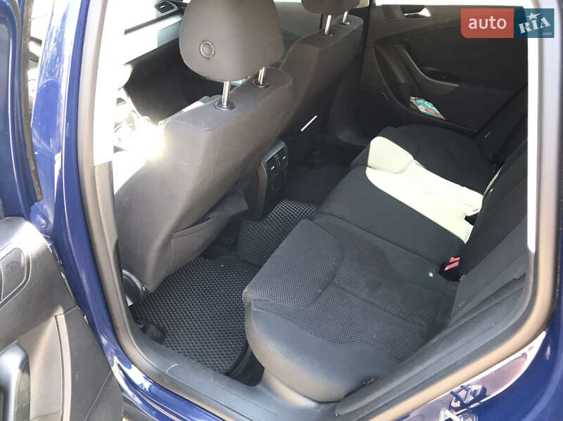Универсал Volkswagen Passat 2007 в Ровно