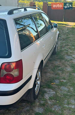 Универсал Volkswagen Passat 2001 в Тульчине