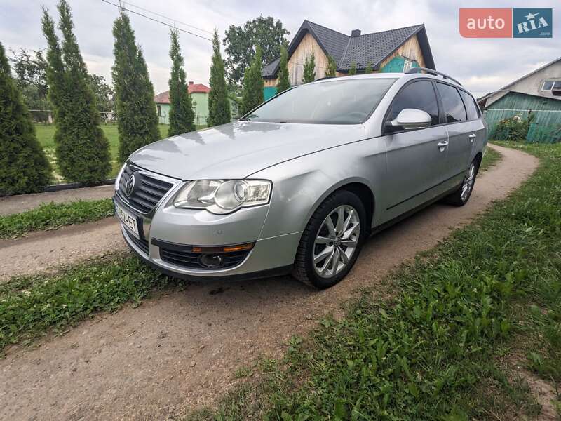 Универсал Volkswagen Passat 2009 в Калуше