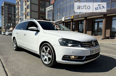 Универсал Volkswagen Passat 2011 в Тернополе