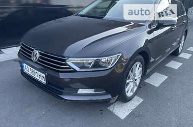 Универсал Volkswagen Passat 2016 в Сваляве