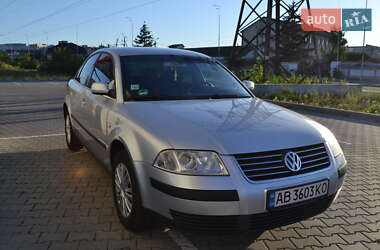 Седан Volkswagen Passat 2003 в Вінниці