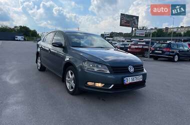 Седан Volkswagen Passat 2012 в Полтаві