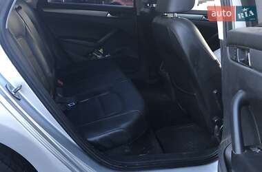 Седан Volkswagen Passat 2013 в 