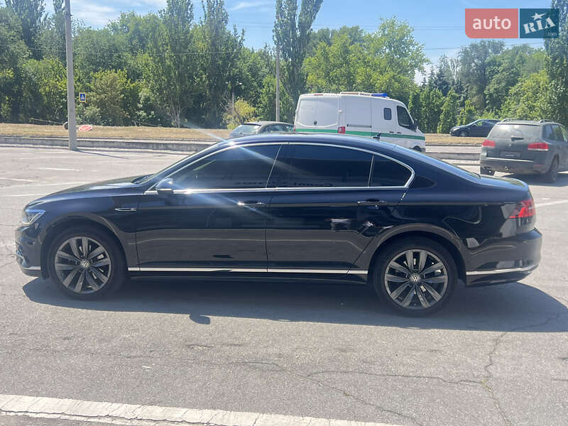 Седан Volkswagen Passat 2018 в Запорожье