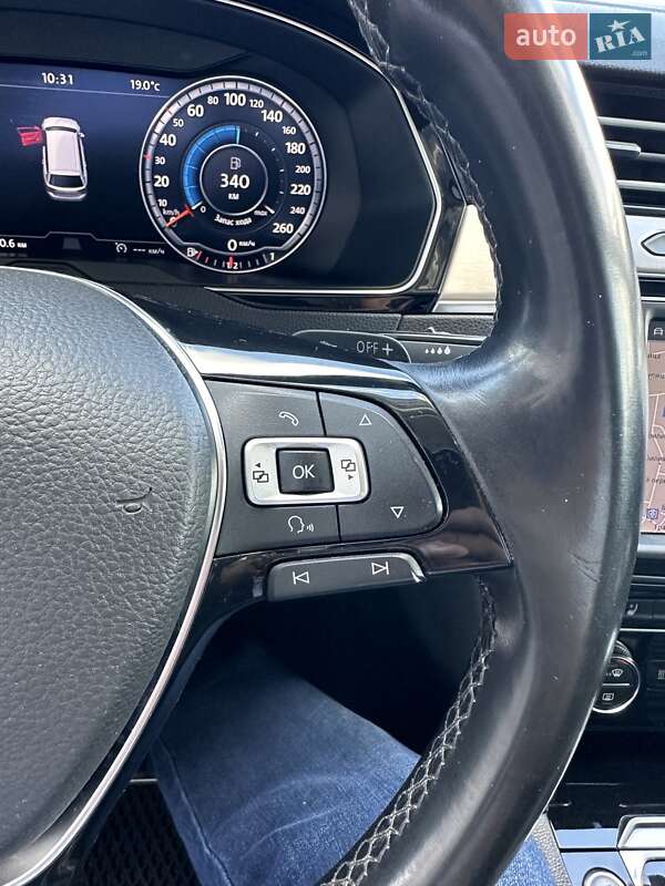 Універсал Volkswagen Passat 2015 в Києві