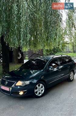 Універсал Volkswagen Passat 2009 в Рівному