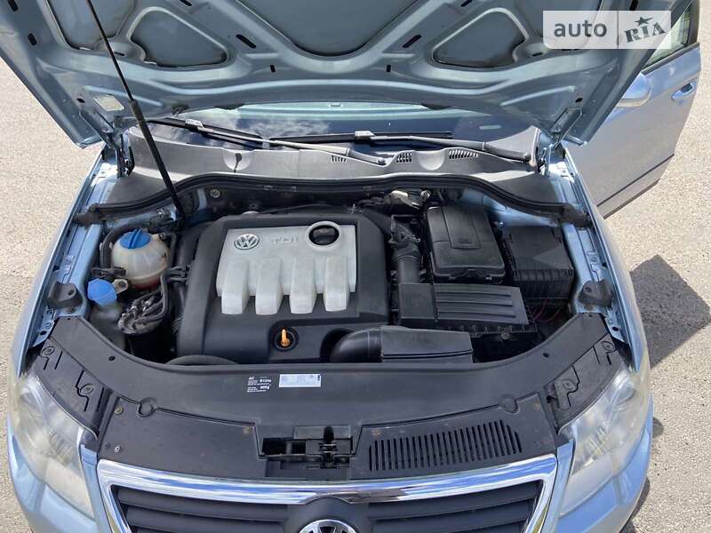 Седан Volkswagen Passat 2005 в Здолбунове фото 10 Седан Volkswagen Passat 2005 в Здолбунове